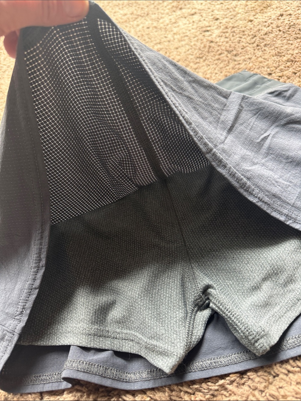 Vuori lightweight active skort, slate grey/blue, Sz. small - NWOT - Picture 5 of 10